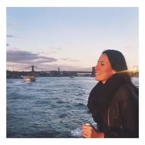 Meet your Posher, Hillary